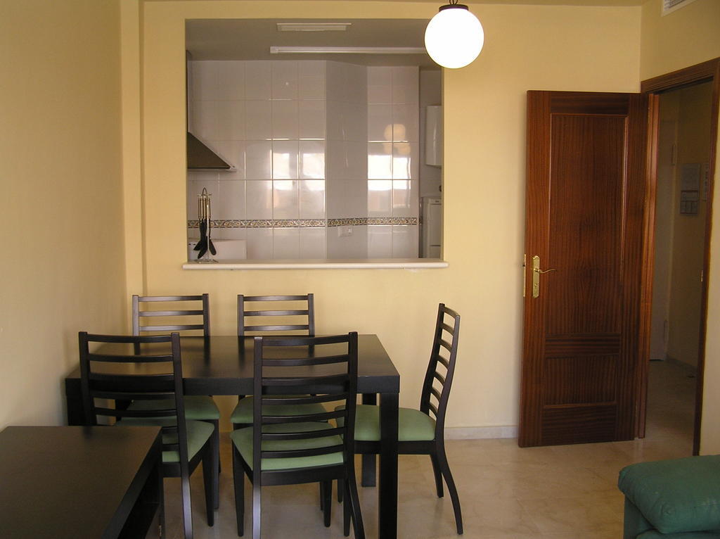 Apartamentos Turisticos Los Girasoles Espartinas Værelse billede