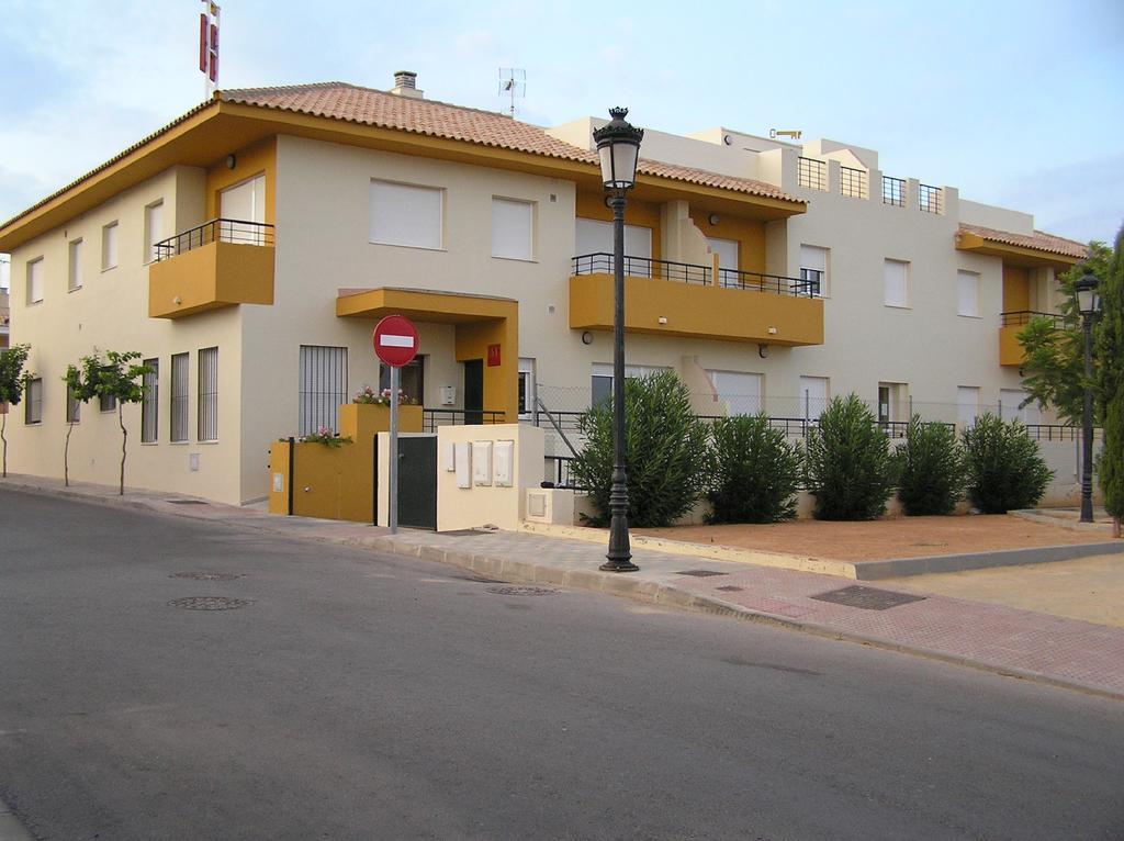 Apartamentos Turisticos Los Girasoles Espartinas Eksteriør billede
