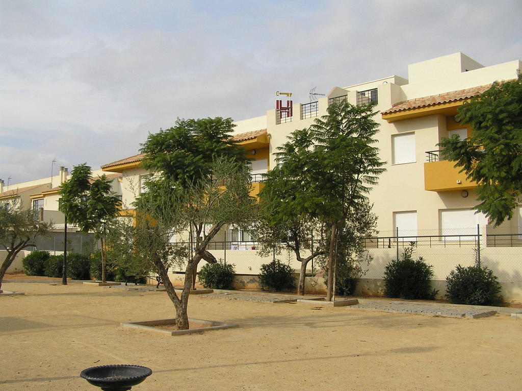 Apartamentos Turisticos Los Girasoles Espartinas Eksteriør billede